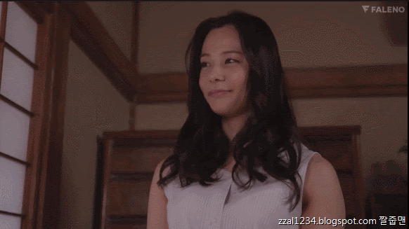 요시타카 네네 Nene Yoshitaka 吉高寧 고향에 내려온 사촌 누나와 근친 섹스를 즐기던 한여름 3일간 FSDSS-099 Gifs 야동 움짤 품번 1