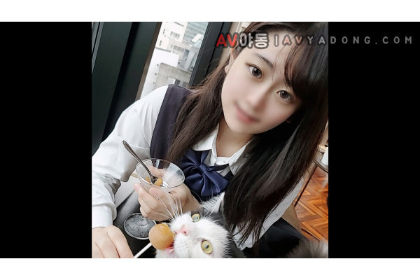 FC2-PPV 2417378 Absolute Area Of Teenagers Seen On The Platform Of The Station Innocent Schoolgirl Like A Kitten Is Brought Into A Closed Room And Vaginal Cum Shot